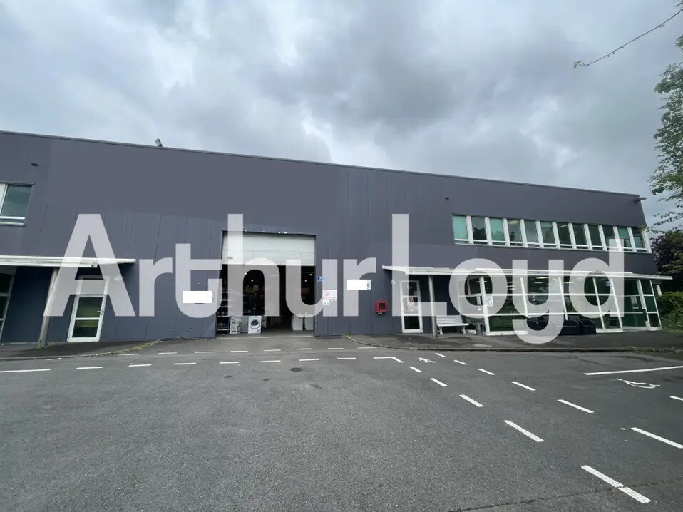 Location Local d'activités 1 431 m² - Photo 1