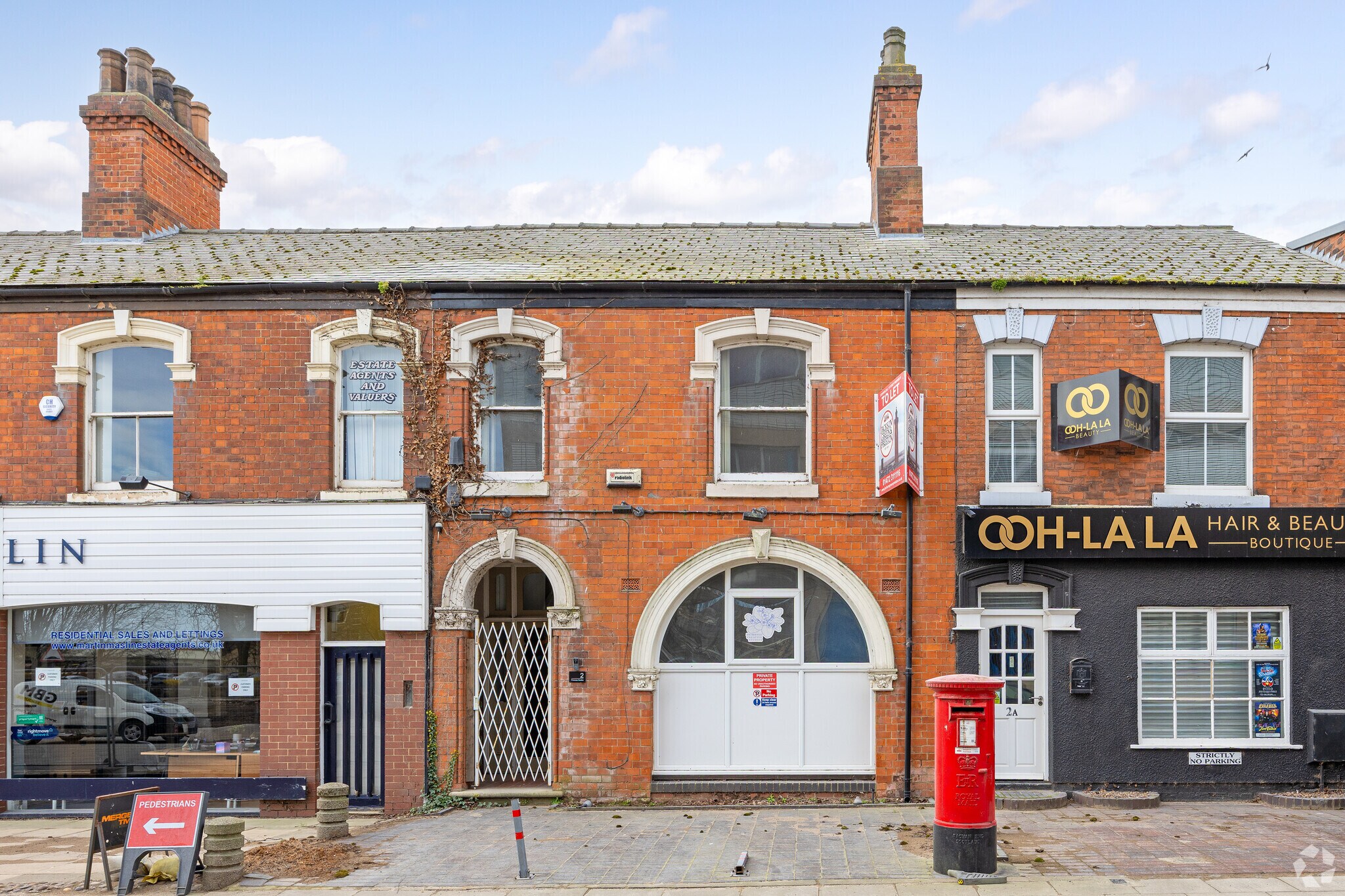 2 Abbey Walk, Grimsby for sale Primary Photo- Image 1 of 1