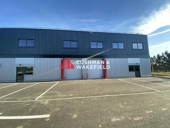 Location Local d'activités 784 m²