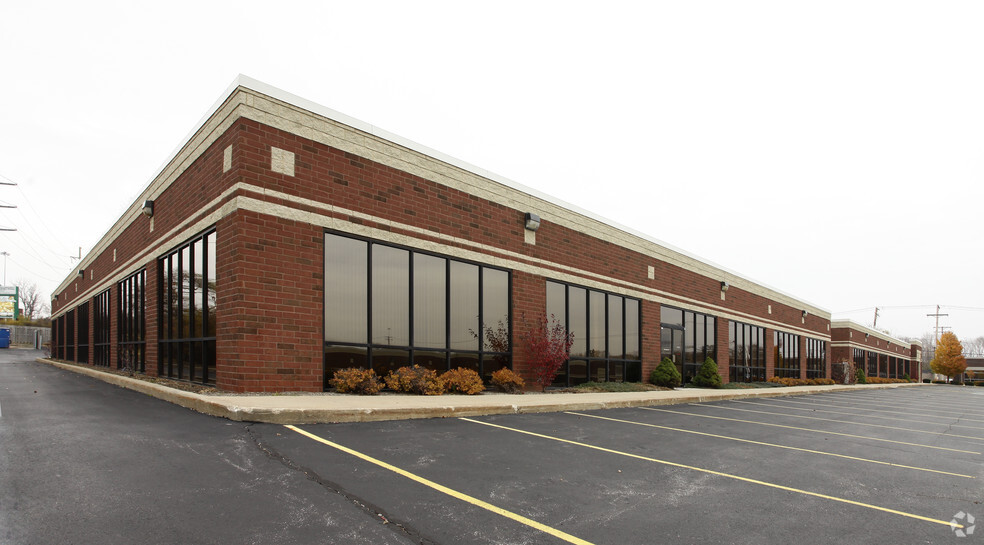 4700 Richmond Rd, Warrensville Heights, OH for rent - Building Photo - Image 3 of 5