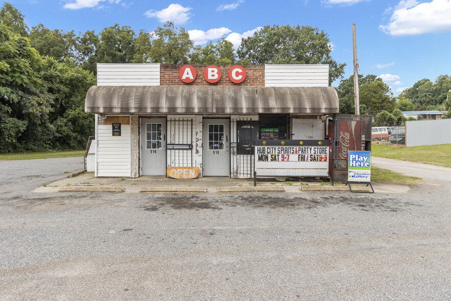 916 Howard St, Spartanburg, SC for sale - Primary Photo - Image 1 of 12