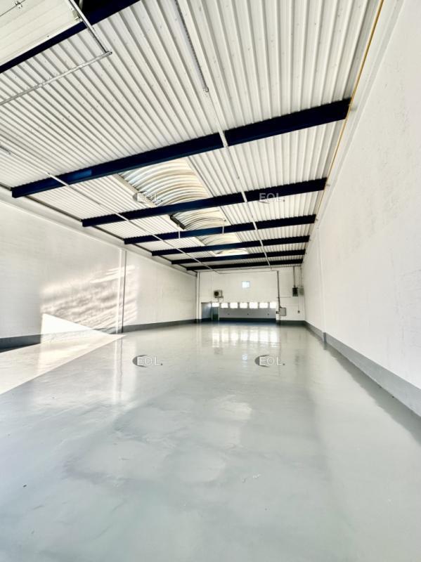 Industrial in Bonneuil-sur-Marne to rent Building Photo- Image 1 of 8