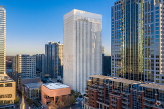 400 S Tryon St, Charlotte, NC for rent Building Photo- Image 1 of 10