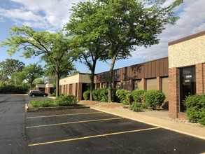 1221-1243 Rand Rd, Des Plaines, IL for rent Building Photo- Image 1 of 14