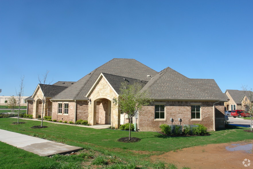 8305 Whitley Rd, Watauga, TX for sale - Building Photo - Image 3 of 14