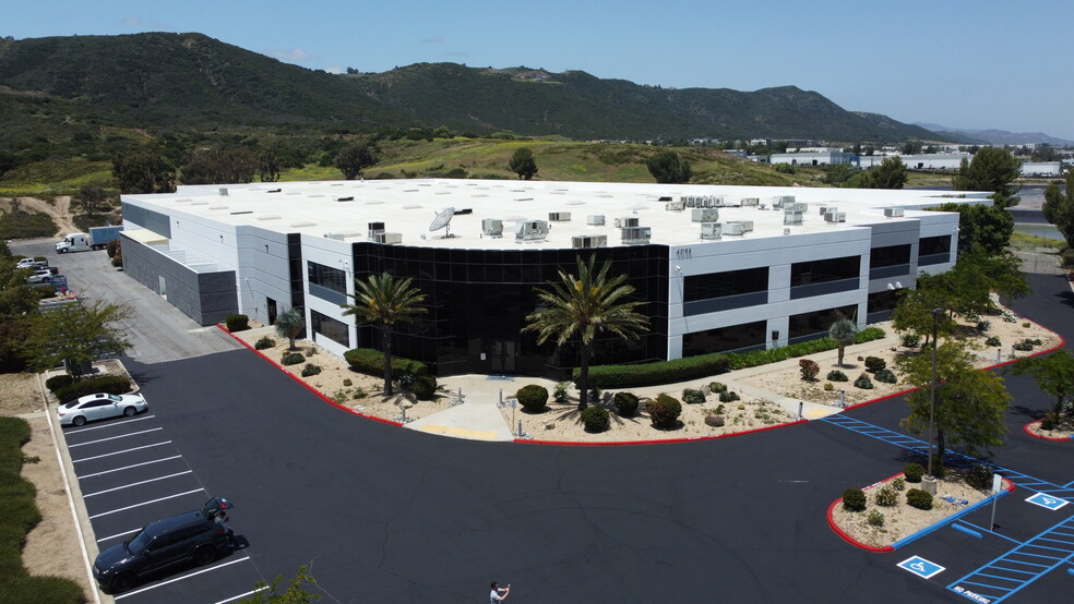 43195 Business Park Dr, Temecula, CA for rent - Building Photo - Image 1 of 7