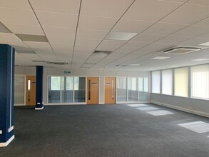 Corinium Ave, Gloucester to rent Interior Photo- Image 1 of 5