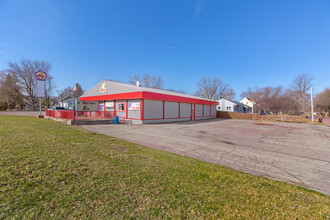 209 N 5th Ave E, Truman, MN for rent Building Photo- Image 1 of 34