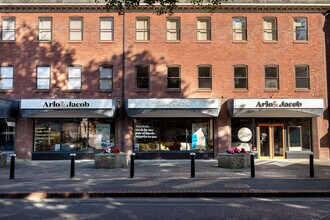 Alderley Rd, Wilmslow to rent Building Photo- Image 2 of 8