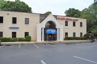 537 W Sugar Creek Rd, Charlotte, NC for sale Building Photo- Image 1 of 1