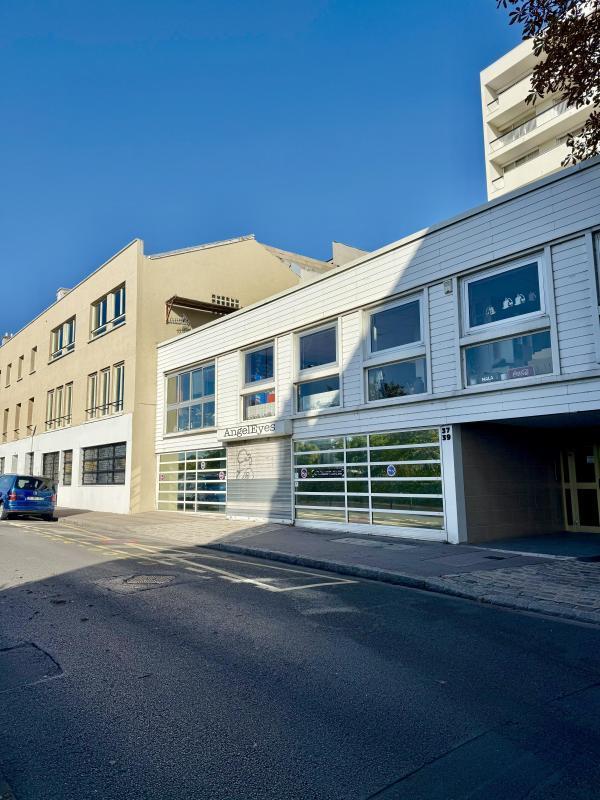 37 Rue Jean-Baptiste Charcot, Courbevoie to rent Building Photo- Image 1 of 9