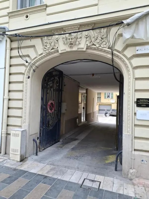 Vente Entrepôt 207 m² - Photo 1