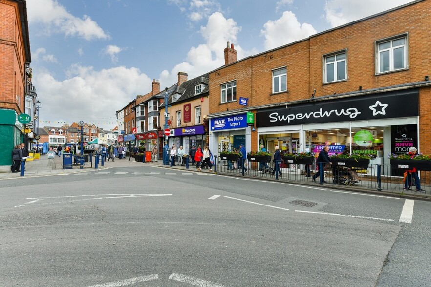 Market Place & Sherrard Street portfolio of 2 properties for sale on LoopNet.co.uk - Building Photo - Image 2 of 4