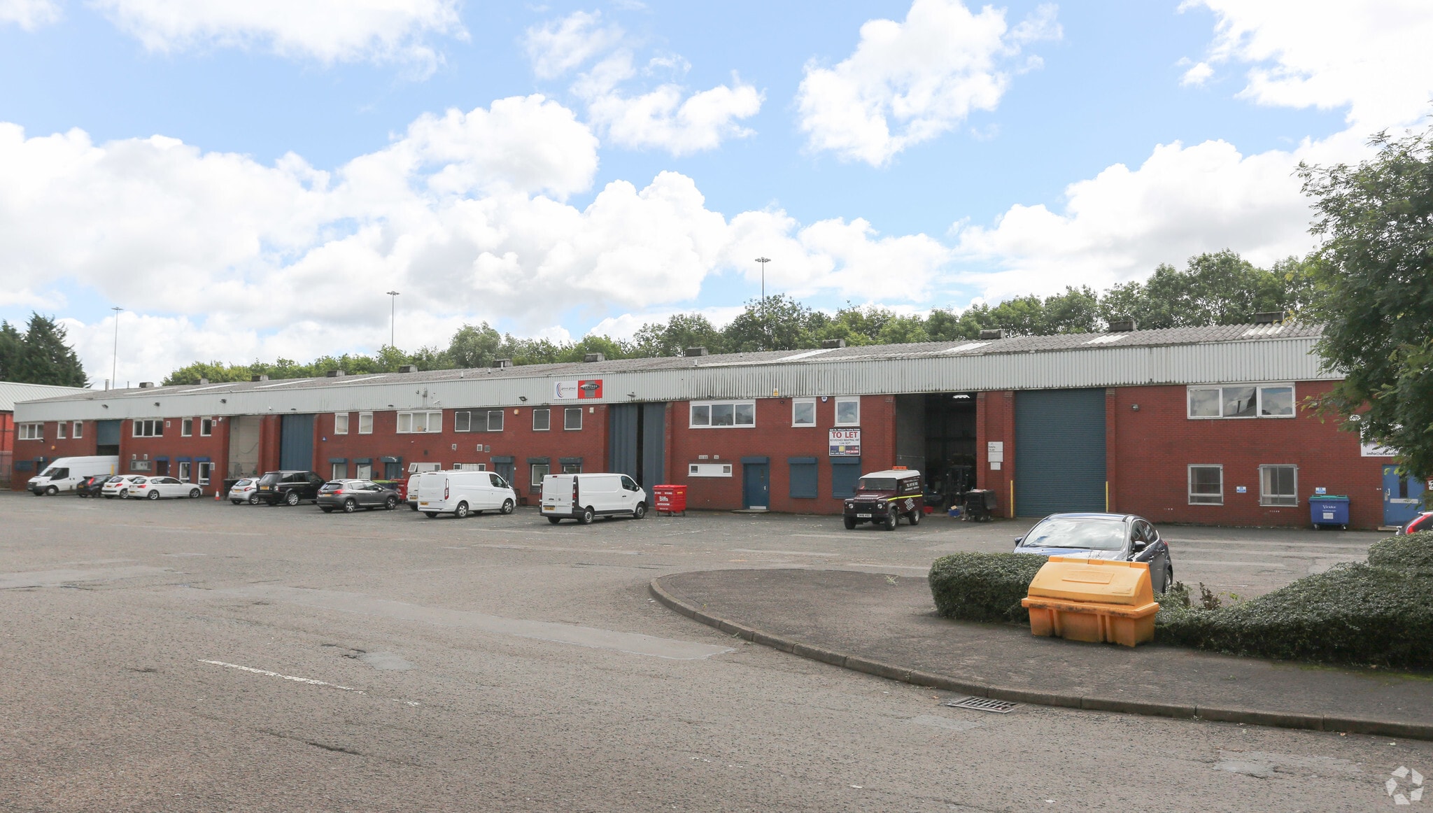 4-14 Lambhill Quadrant, Glasgow to rent Primary Photo- Image 1 of 4