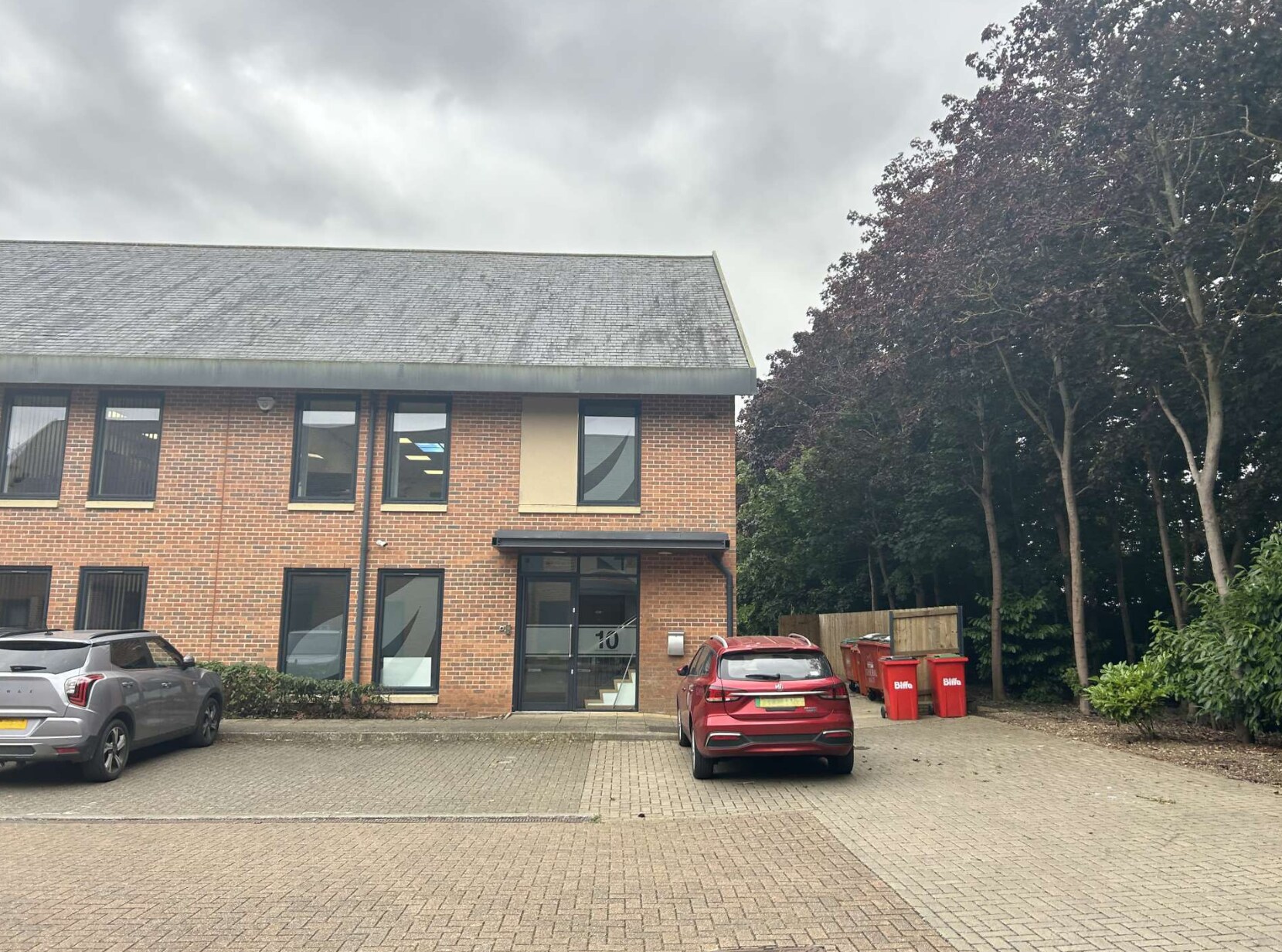 8-10 Papyrus Rd, Peterborough to rent Building Photo- Image 1 of 3