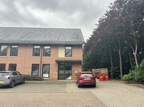 8-10 Papyrus Rd, Peterborough to rent Building Photo- Image 1 of 3