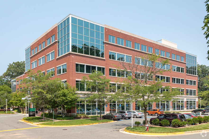 8501 Arlington Blvd, Merrifield, VA for rent - Building Photo - Image 1 of 8