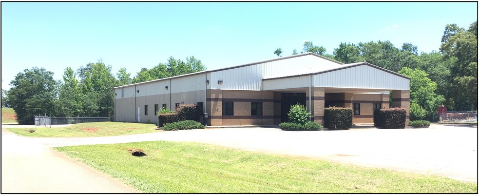 150 Industrial Park Dr, Forsyth, GA for sale - Building Photo - Image 1 of 1