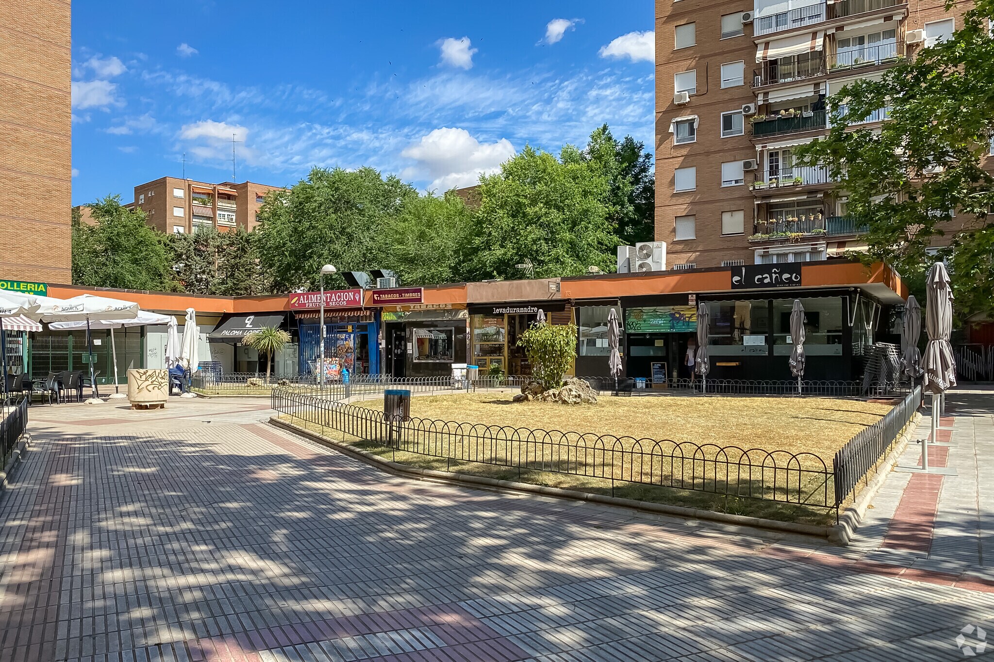 Retail in Madrid, Madrid to rent Primary Photo- Image 1 of 3