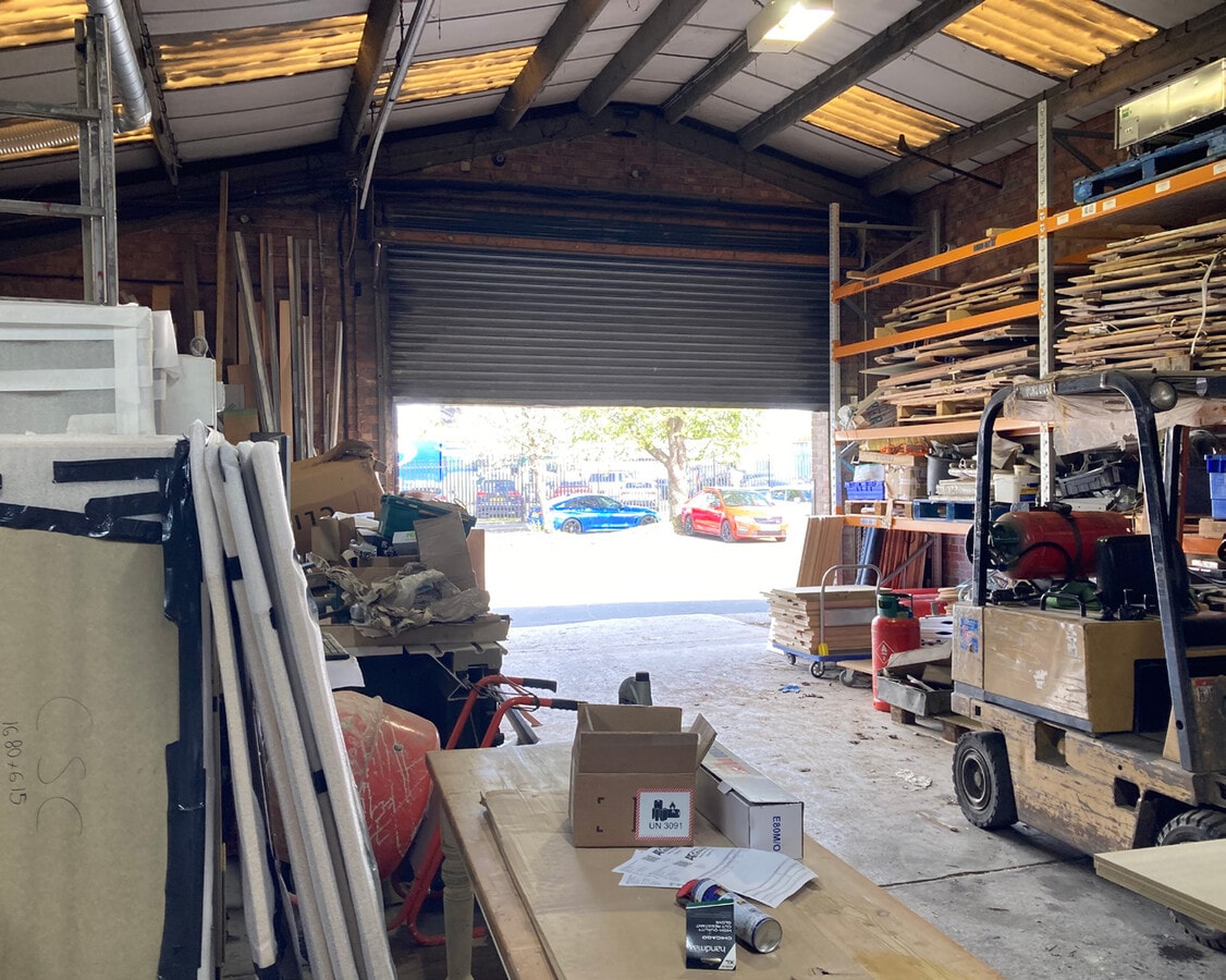 Stamford, Sheffield, SYK S9 2TX - Unit Kayedee - - Interior Photo - Image 1 of 11