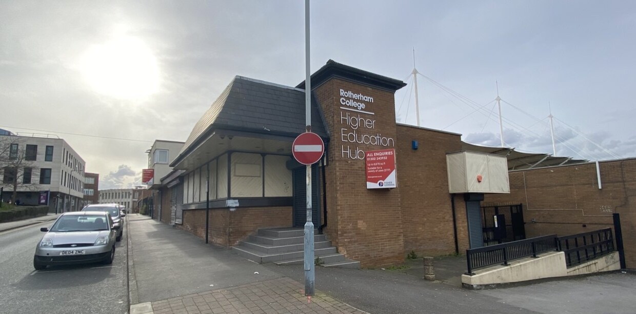 Eastwood Ln, Rotherham for sale Primary Photo- Image 1 of 1