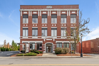 21 E Main St, Westborough, MA for rent Building Photo- Image 1 of 6