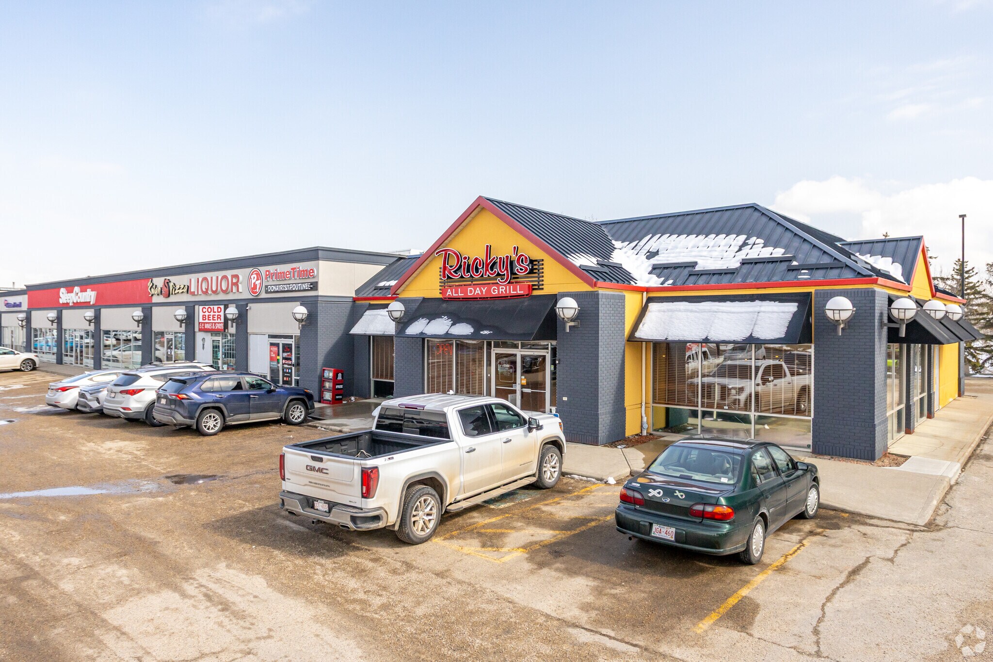 9917-9923 170 St NW, Edmonton, AB for sale Primary Photo- Image 1 of 1