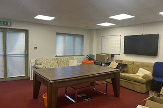 Quilters Way, Stoke Mandeville for sale Interior Photo- Image 2 of 3