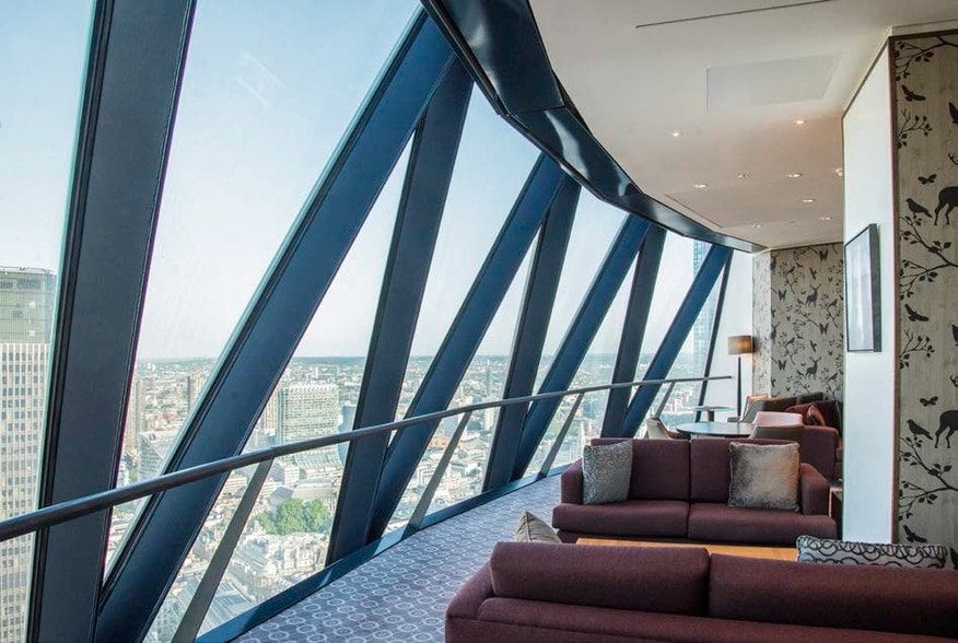 30 St Mary Axe, London to rent - Interior Photo - Image 3 of 39