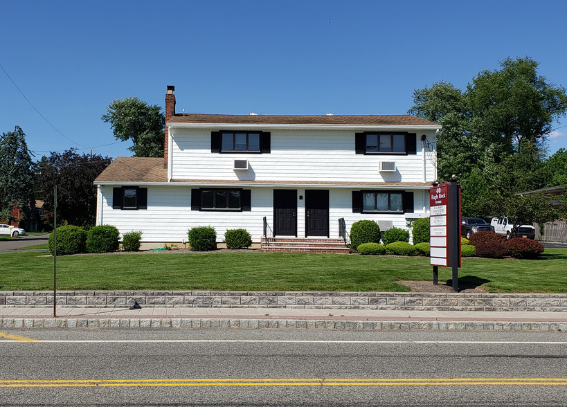 40 Eagle Rock Ave, East Hanover, NJ for sale - Building Photo - Image 1 of 1