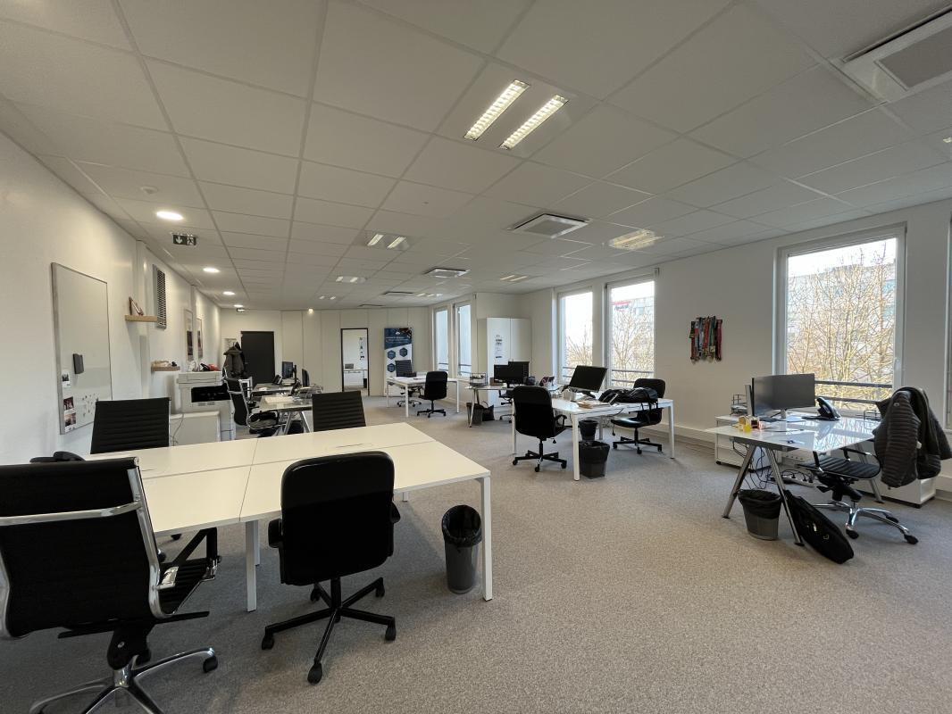 Boulevard Du Grand Fossé, Chessy to rent Building Photo- Image 1 of 6
