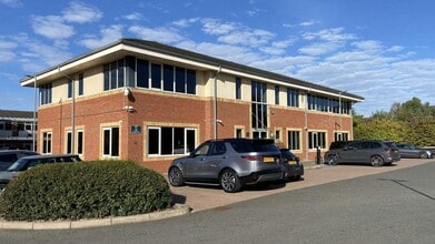 Athena Ct, Warwick for sale Building Photo- Image 2 of 12