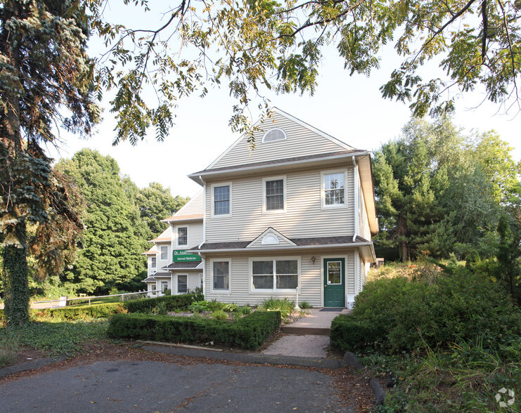 258 Spielman Hwy, Burlington, CT for sale - Building Photo - Image 1 of 1