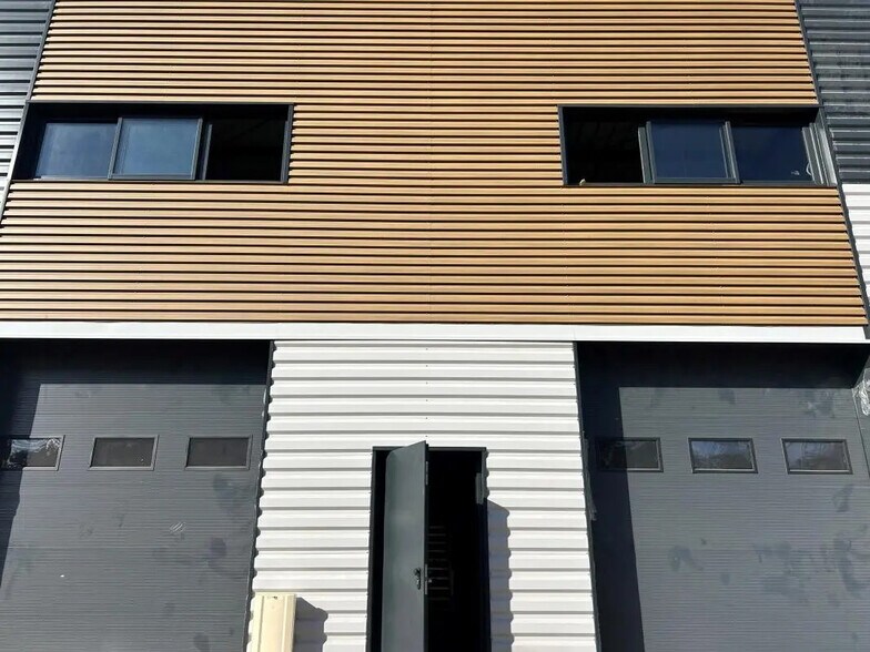 3-7 Rue Des Carrières, Épinay-sur-Seine to rent - Building Photo - Image 2 of 2