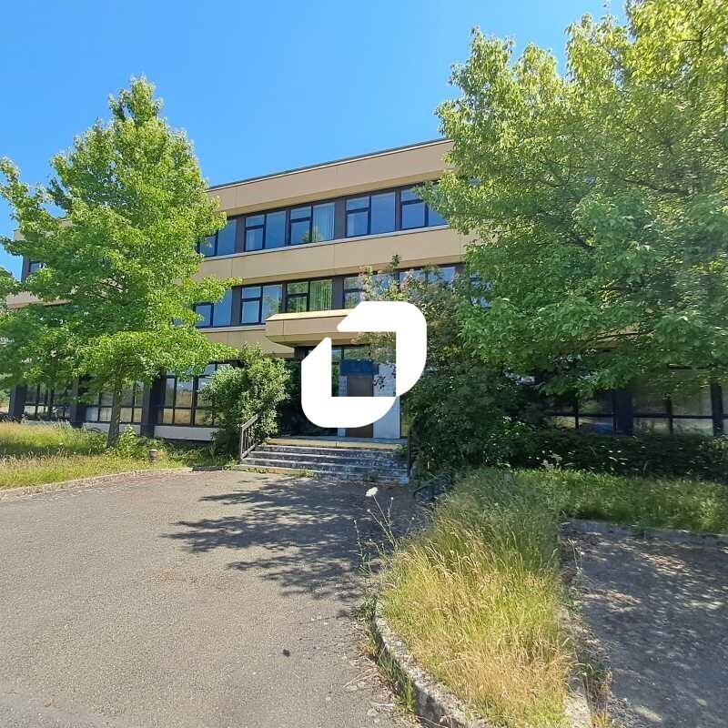 Light Industrial in Rambouillet for sale Building Photo- Image 1 of 16