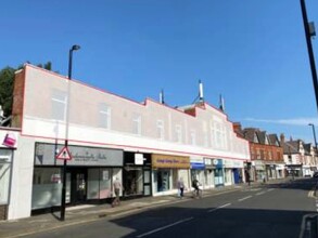 59-77 Park Vw, Whitley Bay for rent Building Photo- Image 1 of 4