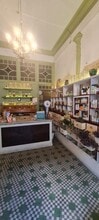 Retail in Barcelona, Barcelona to rent Interior Photo- Image 1 of 1