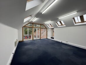 12A The Square, Wickham to rent Building Photo- Image 1 of 5