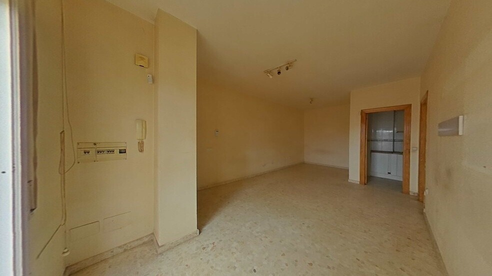 Calle Miguel Salmerón Pellón, Berja, Almería for sale - Building Photo - Image 2 of 21