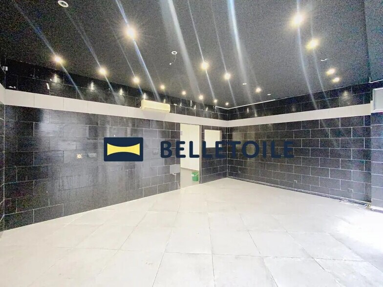 Retail in Alfortville to rent - Building Photo - Image 3 of 8