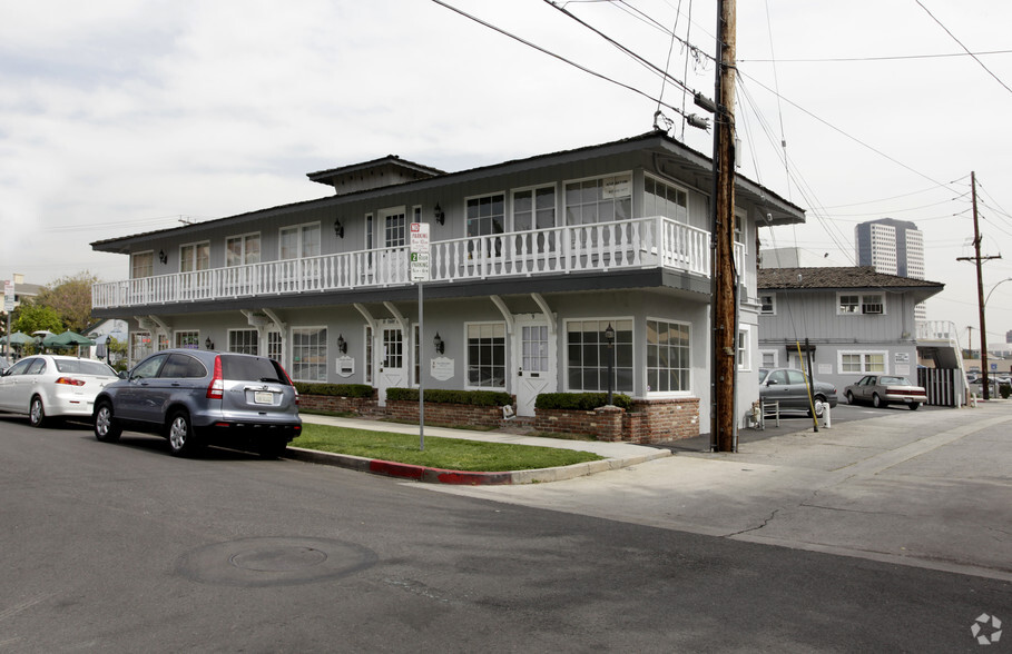 10000 Riverside Dr, Toluca Lake, CA for sale - Primary Photo - Image 1 of 1