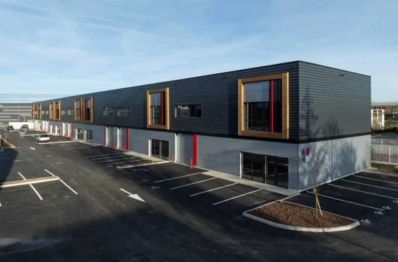 10-14 Rue De Bretagne, Saint-Quentin-Fallavier to rent - Building Photo - Image 2 of 15