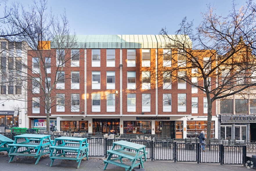 8-18 Chapel Bar, Nottingham to rent - Building Photo - Image 2 of 4