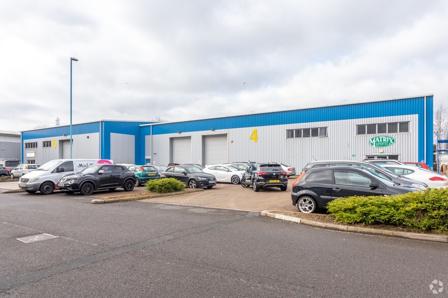Spitfire Clos, Coventry to rent - Primary Photo - Image 1 of 15