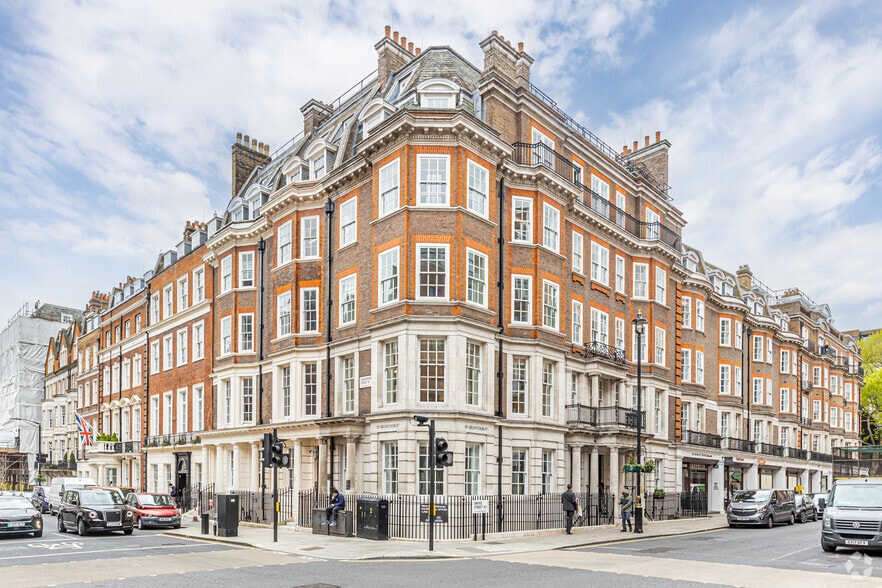 55 Grosvenor St, London to rent - Primary Photo - Image 1 of 8