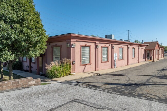 More details for 4925 State Rd, Cleveland, OH - Office to Rent