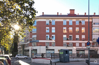 Retail in Alcorcón, MAD for rent Primary Photo- Image 1 of 2