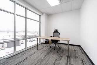 333 Boul Décarie, Montréal, QC to rent Building Photo- Image 1 of 7