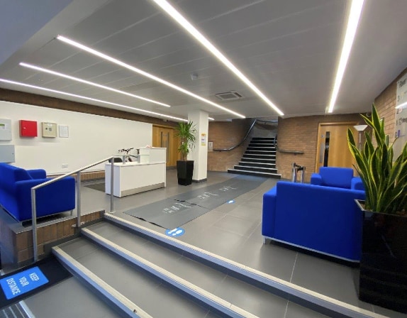 31-35 High St, Kingston Upon Thames to rent Interior Photo- Image 1 of 4