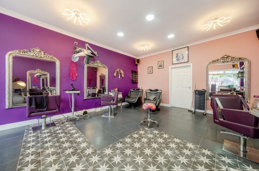 3-5 North St, Gainsborough to rent - Building Photo - Image 2 of 5